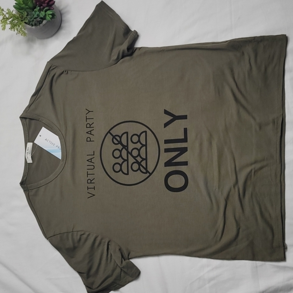 Virtual Party green shirt sz L NWT